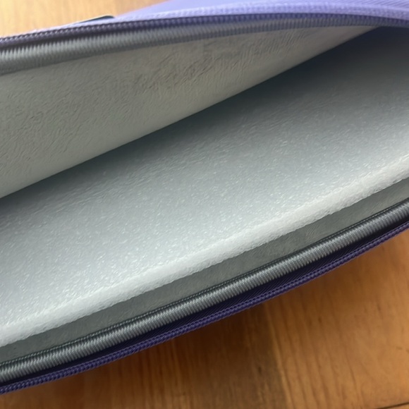 NWOT Purple Laptop Sleeve for 13 in. Laptop - Picture 2 of 2